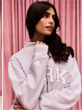 Parke Valentines Day drop lavender mock neck and claw clip NEW L/XL